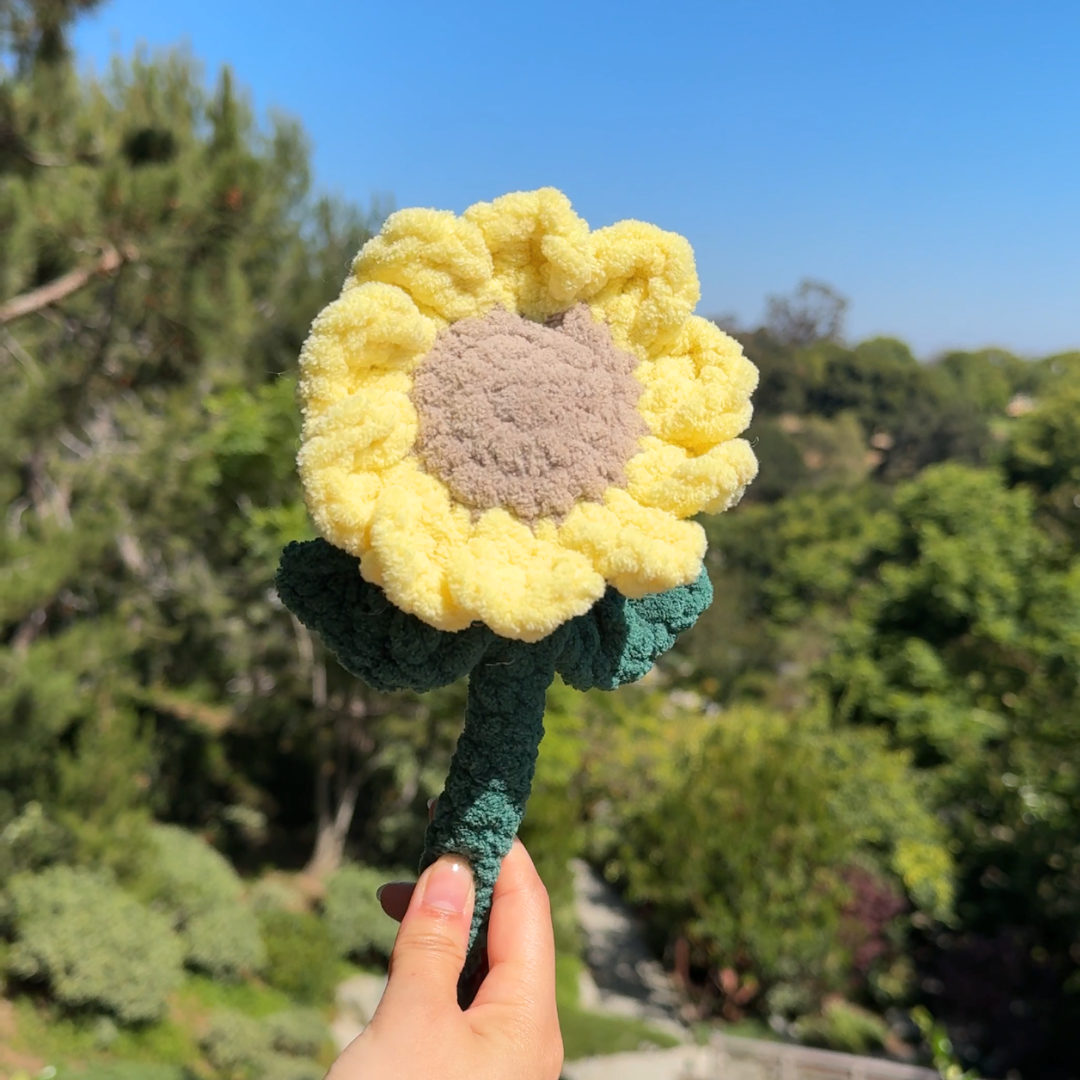 Bendy Flower Plushies - Digital Pattern